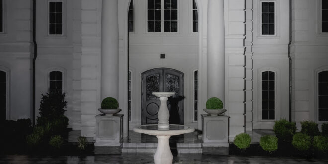 Destroy Lonely - 3³ [E]