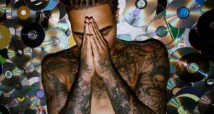 PlaqueBoyMax - Too Much Music [E]